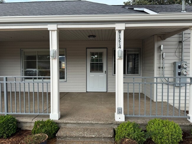 91214 N Harrison St in Eugene, OR - Building Photo - Building Photo