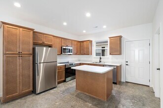 308 E Morgan St in Boonville, MO - Building Photo - Building Photo