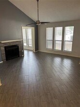 111 Glade Shadow Dr in Euless, TX - Building Photo - Building Photo
