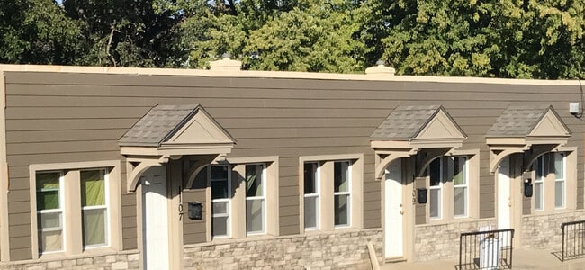 property at 1107-1111 26th St