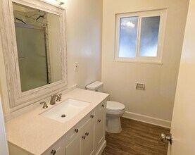 512 San Jose Ave in Clovis, CA - Building Photo - Building Photo