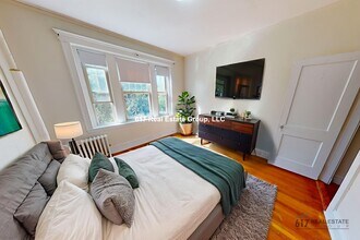 1788 Beacon St in Brookline, MA - Building Photo - Building Photo