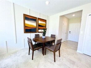 14297 Oviedo Pl, Unit 417 in Tice, FL - Building Photo - Building Photo