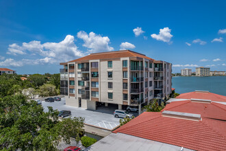 Palma del Mar Building E & F in St. Petersburg, FL - Foto de edificio - Building Photo