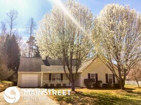 5111 Windsbury Ridge Rd in Clemmons, NC - Building Photo