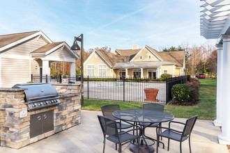 Garden Springs in Chester, VA - Foto de edificio - Building Photo