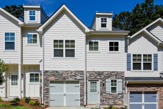 property at 39 Jackson Ct