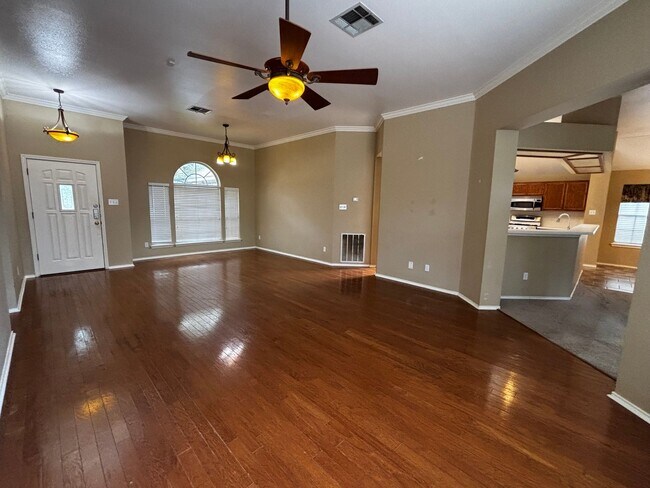 3904 Kristencreek Ln in Round Rock, TX - Building Photo - Building Photo