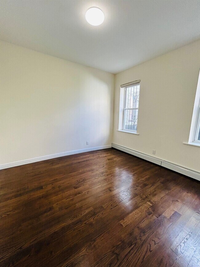 80 71st St in Guttenberg, NJ - Building Photo - Building Photo