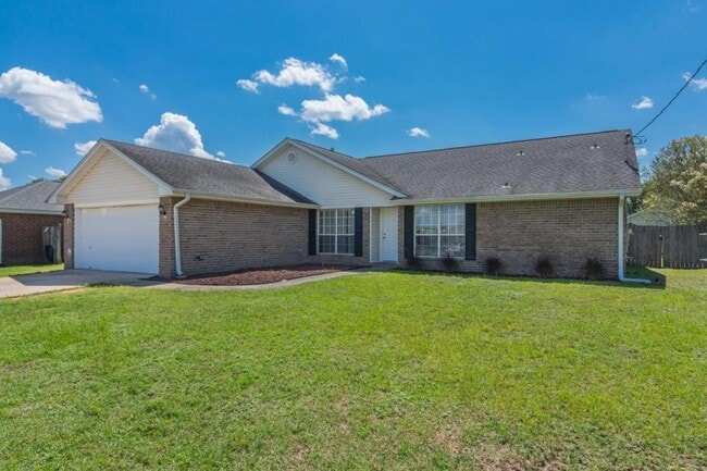 5309 Whitney Ct in Crestview, FL - Building Photo - Building Photo