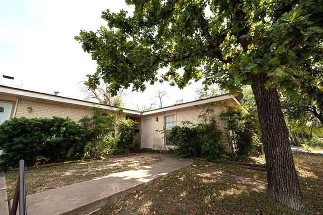 property at 7303 Grand Canyon Dr