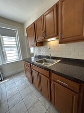 111 Washington St, Unit 4 in Newton, MA - Building Photo - Building Photo