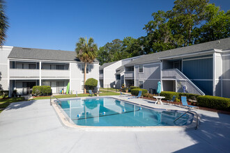 Park Place Apartments in Orange Park, FL - Foto de edificio - Building Photo