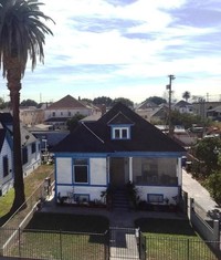 W 14th St Triplex in Los Angeles, CA - Building Photo - Building Photo