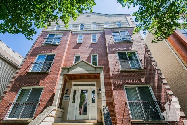 property at 2719 N Wayne Ave