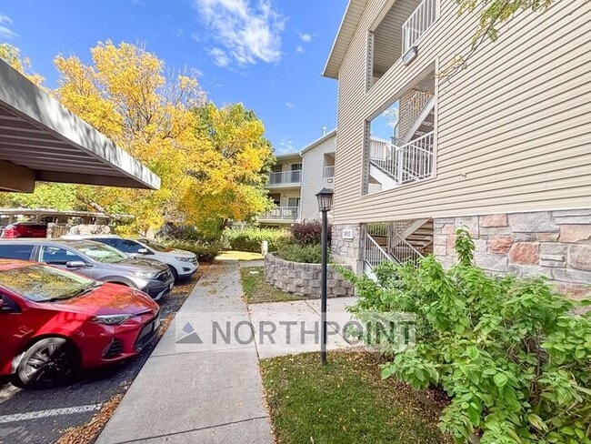 3855 Canyon River Wy in South Salt Lake, UT - Building Photo - Building Photo