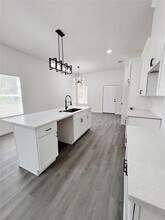 2118 2nd Ave N in Texas City, TX - Building Photo - Building Photo