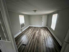 1478 County Road 301 in Trinity, AL - Foto de edificio - Building Photo