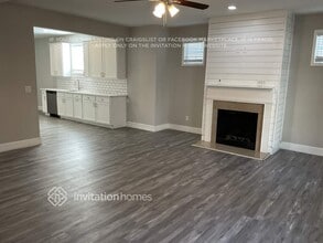 1307 Sweetbriar Cir in East Point, GA - Foto de edificio - Building Photo