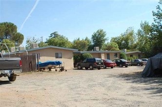 2804 Orange Ave in Oroville, CA - Building Photo - Building Photo