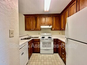 216 S Walker St in Cary, NC - Building Photo - Building Photo