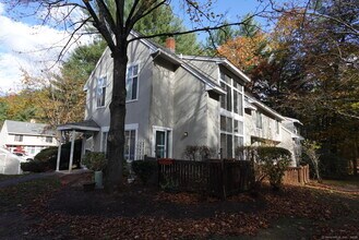 17 Pepperidge Ct in Simsbury, CT - Building Photo - Building Photo