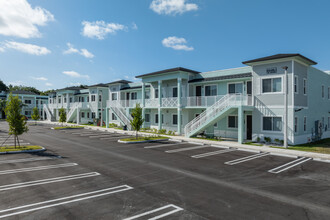 The Preserves at Florida City in Florida City, FL - Foto de edificio - Building Photo