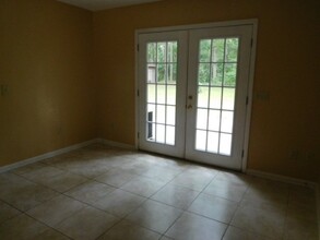 1063 Ricade Dr in Hinesville, GA - Building Photo - Building Photo