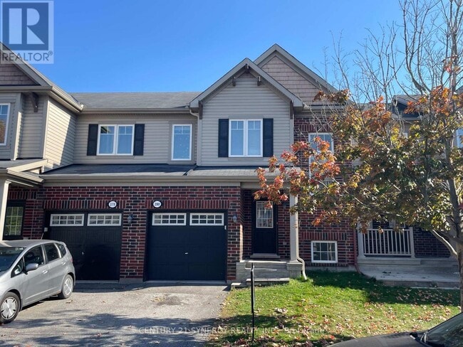 property at 280 Par-La-Ville Cir