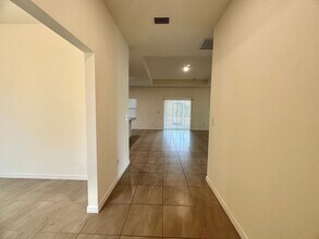 903 NW 37th Ave in Cape Coral, FL - Building Photo - Building Photo