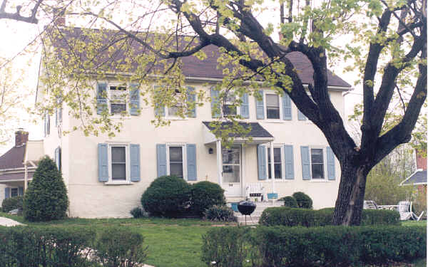 134 S Main St in Sellersville, PA - Foto de edificio