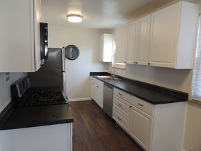 9663 West Ave in Blue Ash, OH - Building Photo - Building Photo