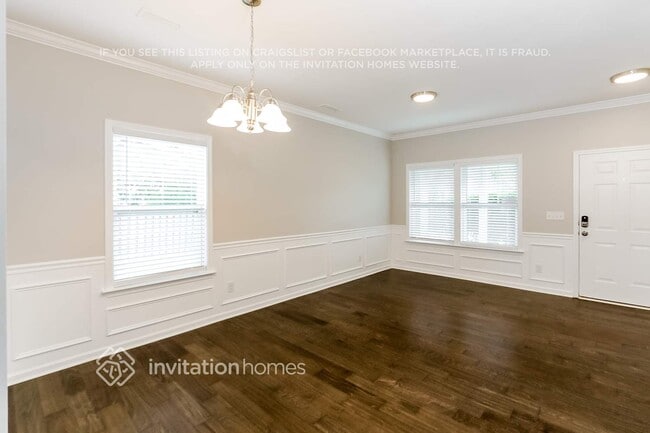 14230 Lake Crossing Dr in Charlotte, NC - Foto de edificio - Building Photo