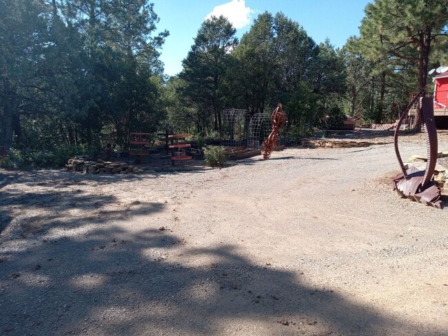 64 McMillen Rd in Tijeras, NM - Building Photo - Building Photo