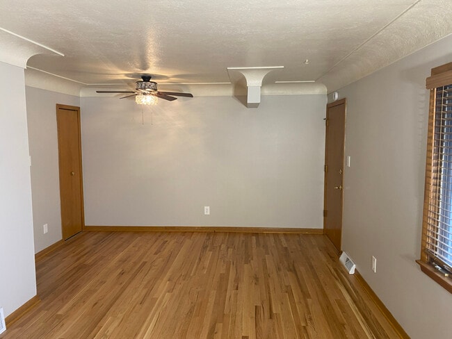 6210 Franklin Ave in Des Moines, IA - Foto de edificio - Building Photo