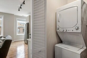 648 W Wrightwood Ave, Unit 109 in Chicago, IL - Building Photo - Building Photo