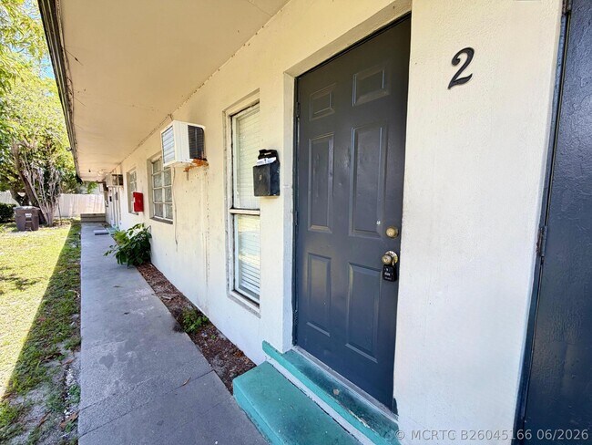 809 2nd St