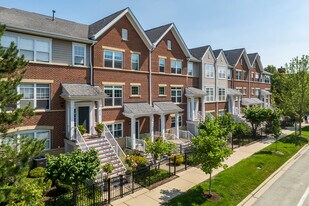Groves of Palatine in Palatine, IL - Building Photo