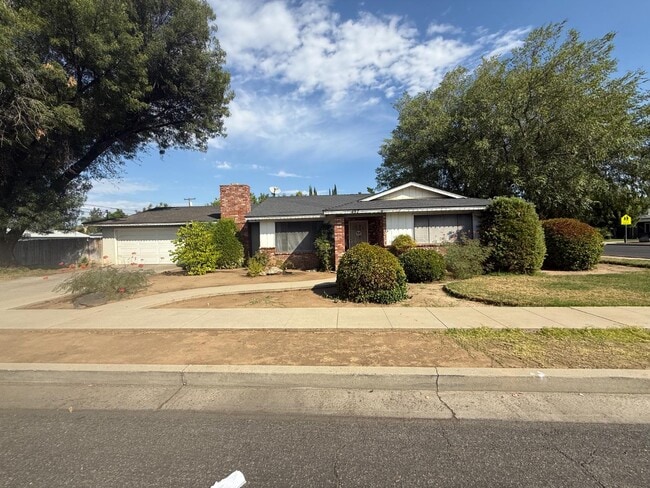 property at 497 E North Way