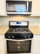 24 W Tulane Rd-Unit -#D in Columbus, OH - Building Photo - Building Photo