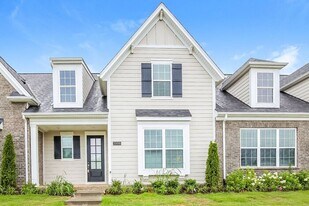 2512 Elmcroft Ave in Murfreesboro, TN - Building Photo