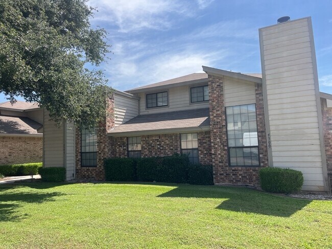 property at 4300 Hulen Cir E