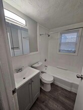 4 River St in Boston, MA - Foto de edificio - Building Photo