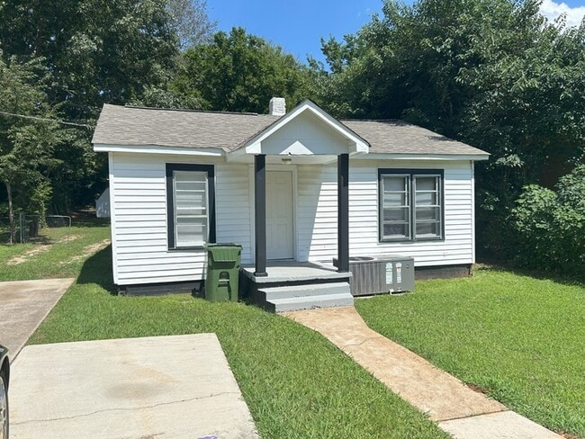 property at 4003 Penny St SW