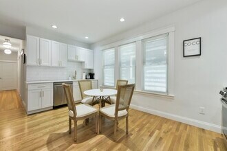 893 E 4th St in Boston, MA - Building Photo - Building Photo