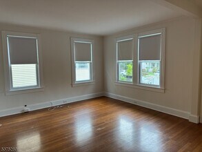 52 Riggs Pl in South Orange, NJ - Building Photo - Building Photo