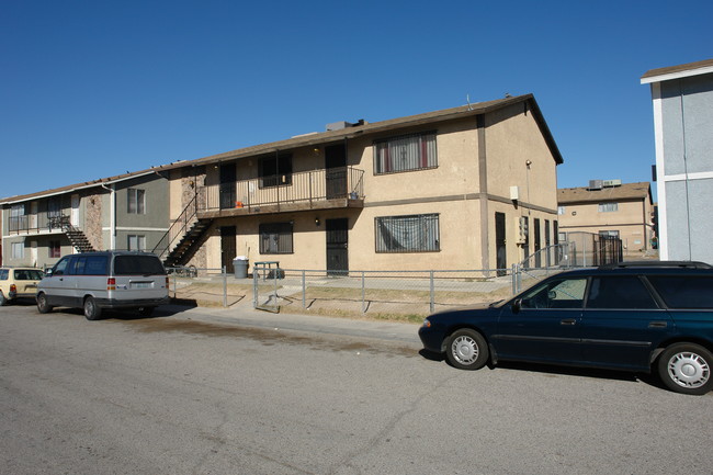 4764 Thunderbolt Ave in Las Vegas, NV - Foto de edificio - Building Photo