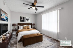 Riviera at 25th in Corpus Christi, TX - Building Photo