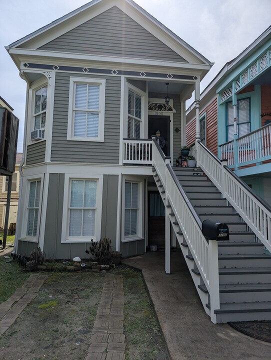 3105 Avenue M 1/2 in Galveston, TX - Building Photo