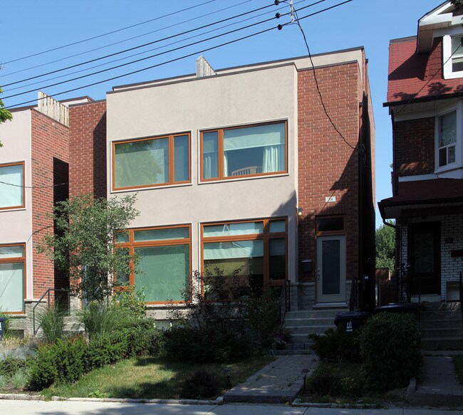 38-42 Yarmouth Rd in Toronto, ON - Building Photo - Primary Photo